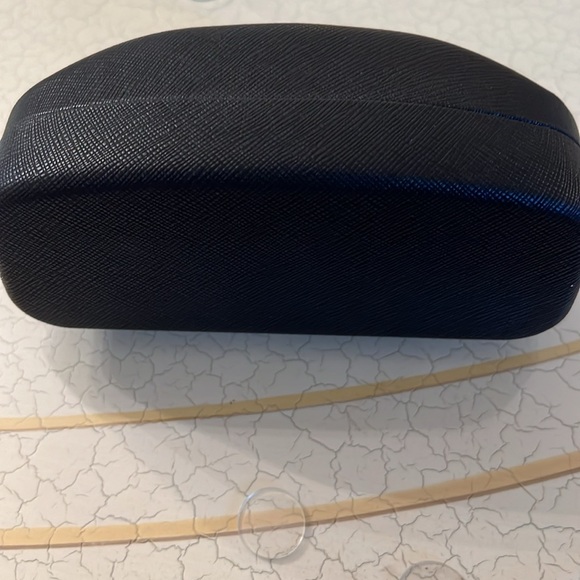 Salvatore Ferragamo Large Sunglasses Case Black Clamshell. Case only - Picture 3 of 5